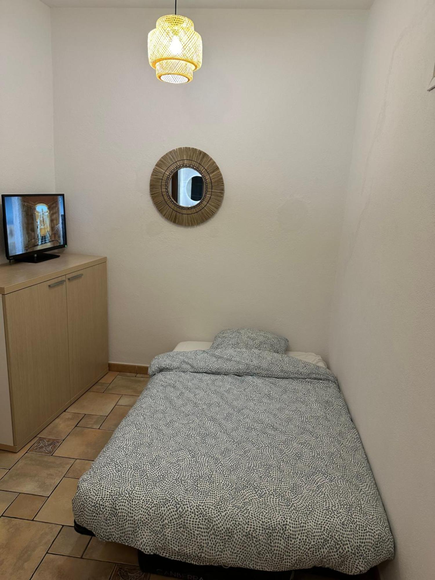 Capodanna, A Deux Pas Des Plages Au Coeur De La Vieille Ville 芒通 外观 照片
